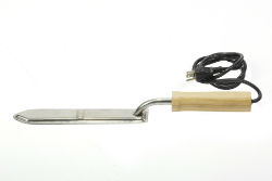 Little Giant® Electric Uncapping Knife Little Giant® Electric Uncapping Knife, Miller, HKNIFE, beekeeping, beekeeping hobbyist, backyard beekeeping, Langstroth hive design, backyard apiary, beekeeping supplies, honey production, heated uncapping knife, wax removal from frames,